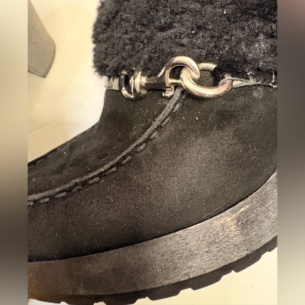Coach Idyle Platform Mules in Black Suede and Faux-Shearling with Chain - Picture 15 of 16